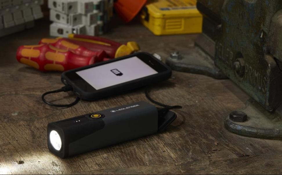 led lenser led lenser torcia iw3r powerbank con luce spot 502173 - foto 3