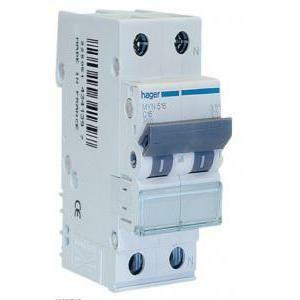 Interruttore automatico modulare per comando 1p+n 16a 4.5ka c 2 moduli myn516